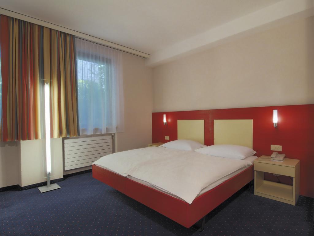 Hotel Arancio Ascona Oda fotoğraf